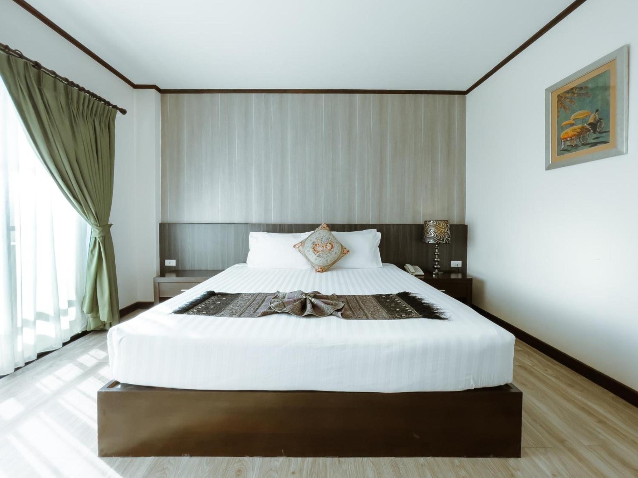 royal nakhara hotel nongkhai
