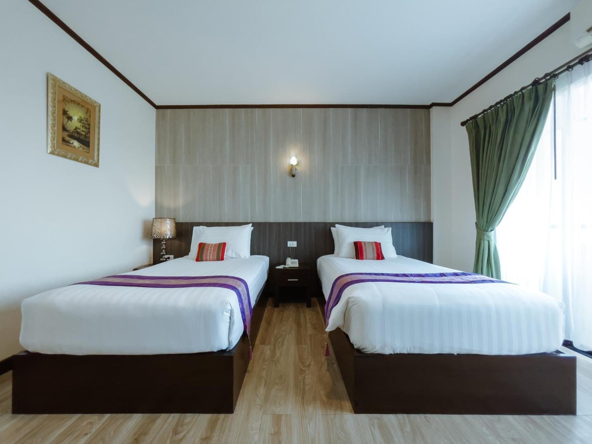 royal nakhara hotel nongkhai