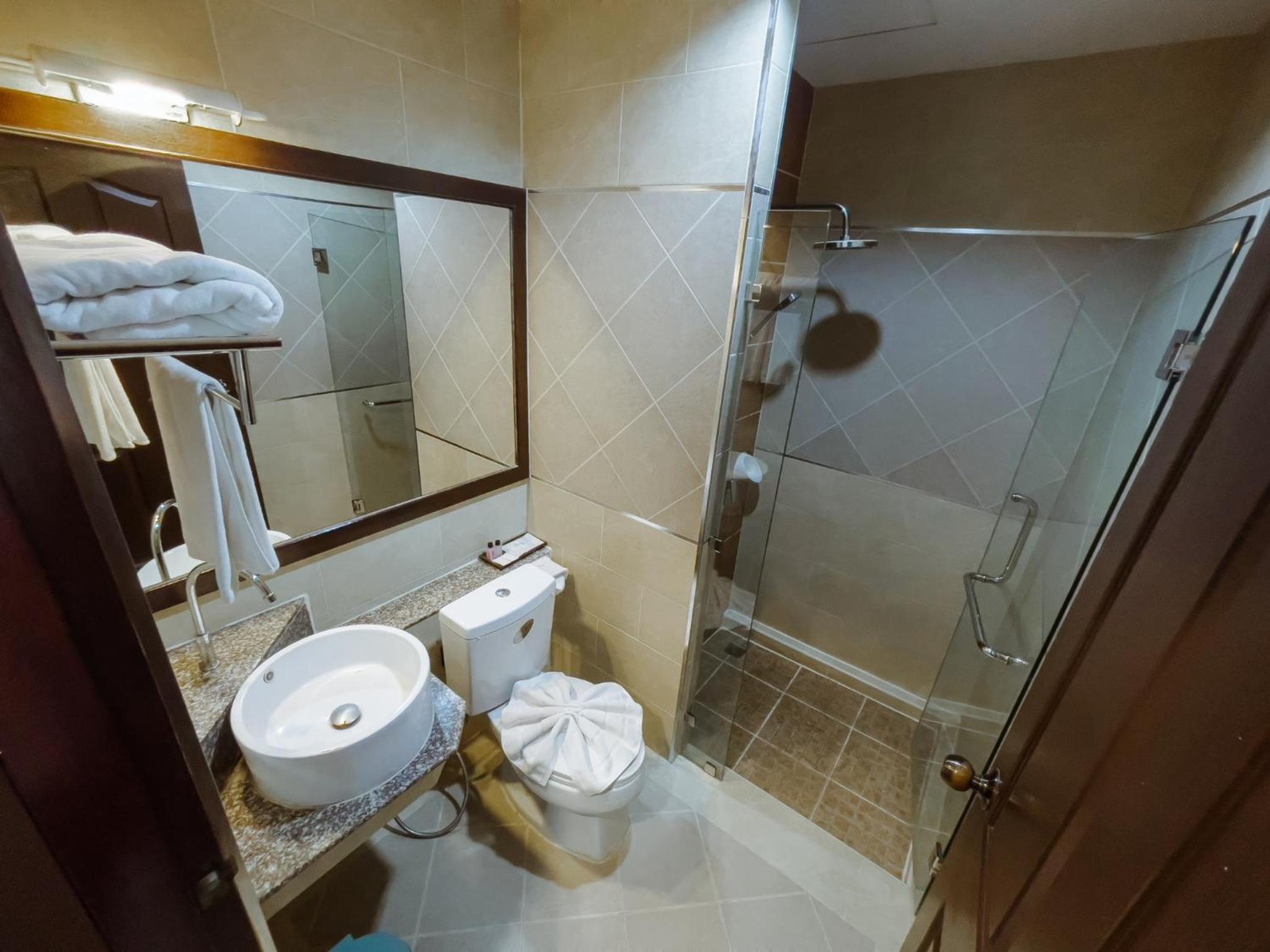 royal nakhara hotel nongkhai