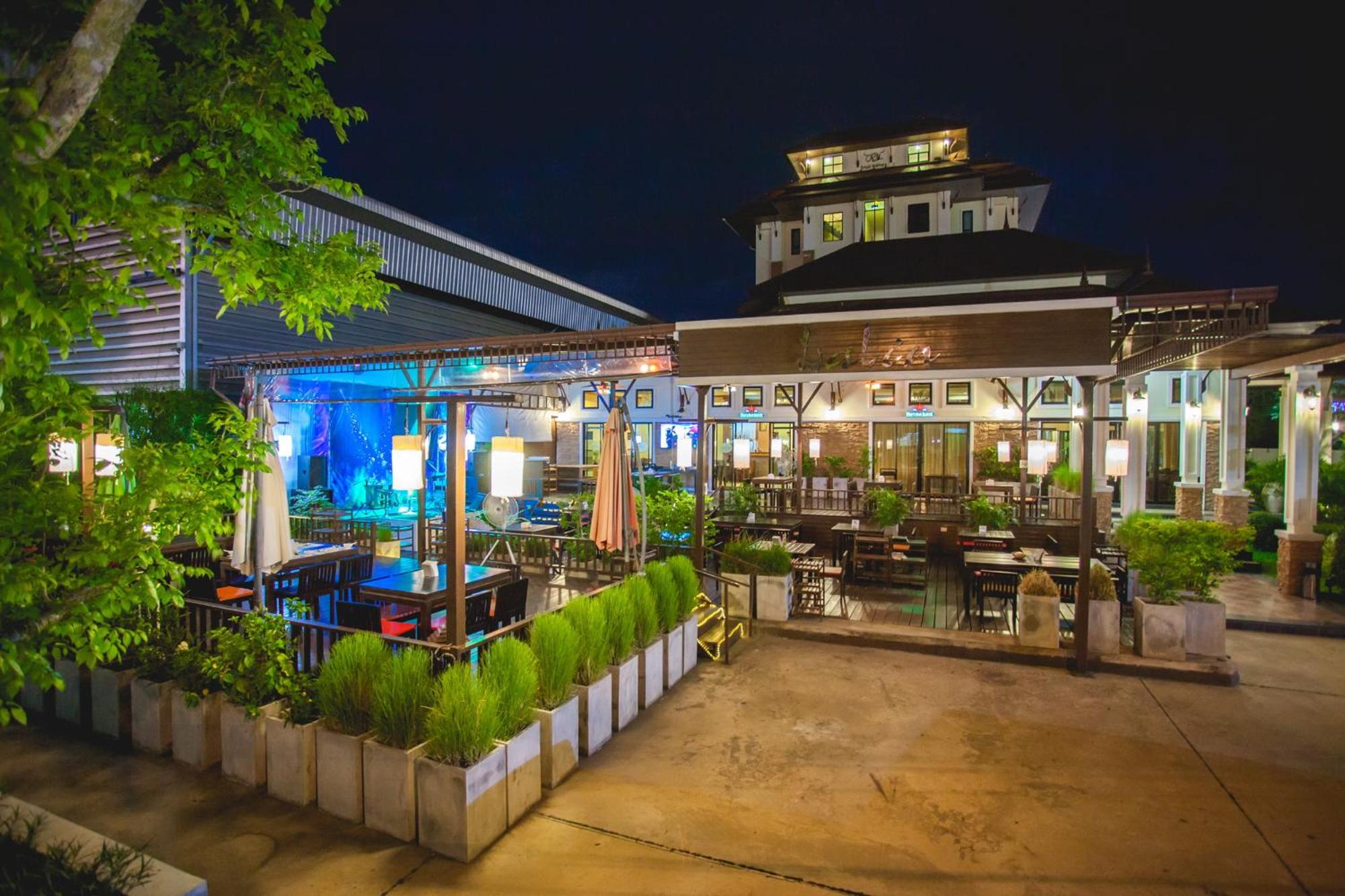 royal nakhara hotel nongkhai