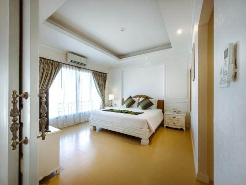 royal nakhara hotel nongkhai