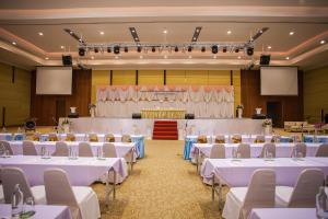 royal nakhara hotel nongkhai