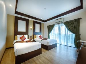 royal nakhara hotel nongkhai