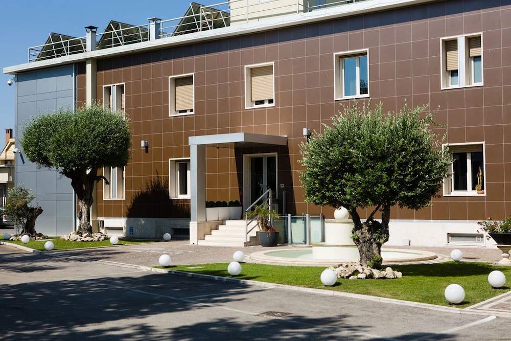 hotel plana