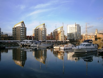 marlin apartments commercial road limehouse