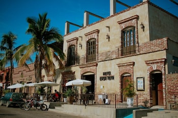 Hotel Casa Tota,Los Cabos>>La Paz,4 star