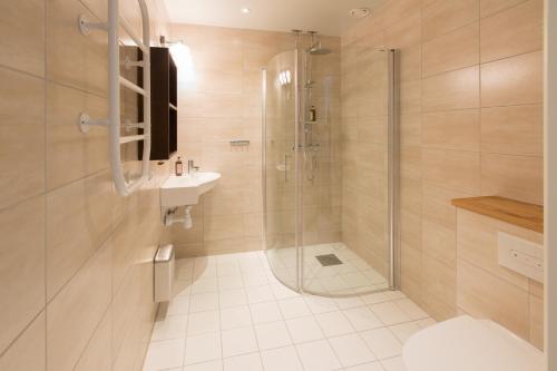 Hovde Hotell,,3 star