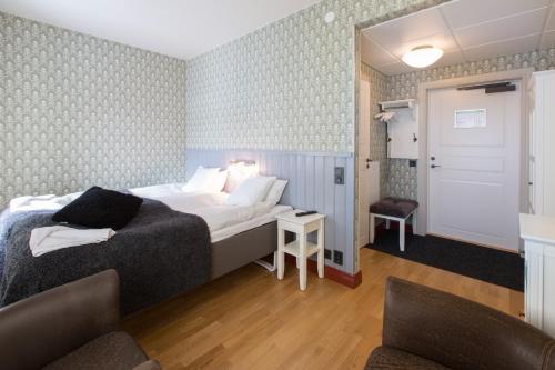 Hovde Hotell,,3 star