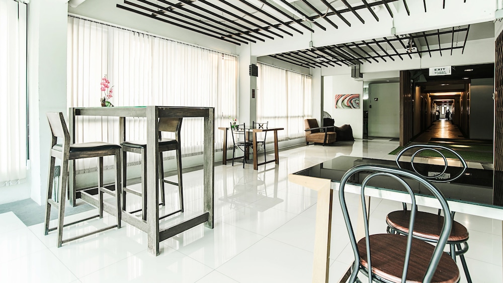 b2 green boutique and budget hotel