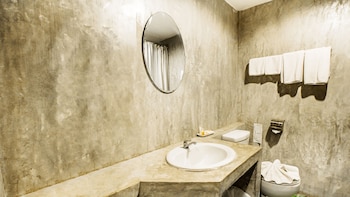 b2 mahidol boutique and budget hotel