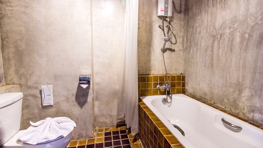 b2 mahidol boutique and budget hotel