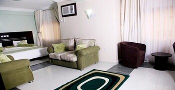 jades hotel