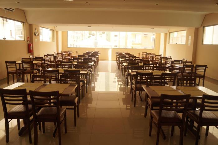 mont rey hotel