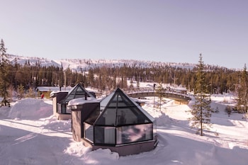 Santa's Hotel Aurora & Igloos,Luosto>>Lapland,3 star