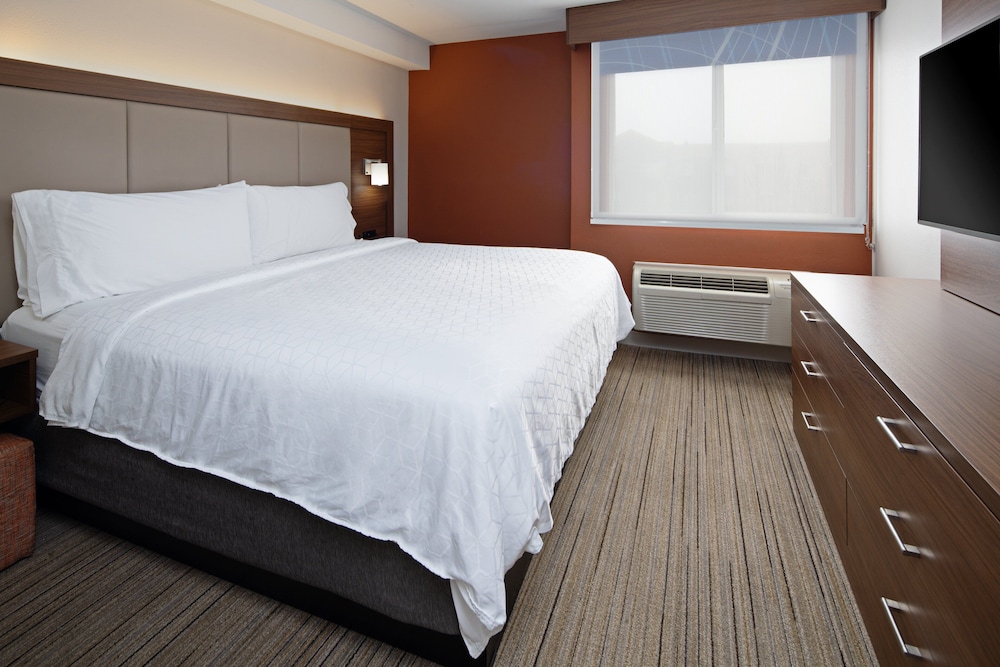 holiday inn express hotel and suites seatac by ihg