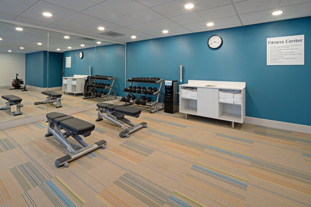 holiday inn express hotel and suites seatac by ihg