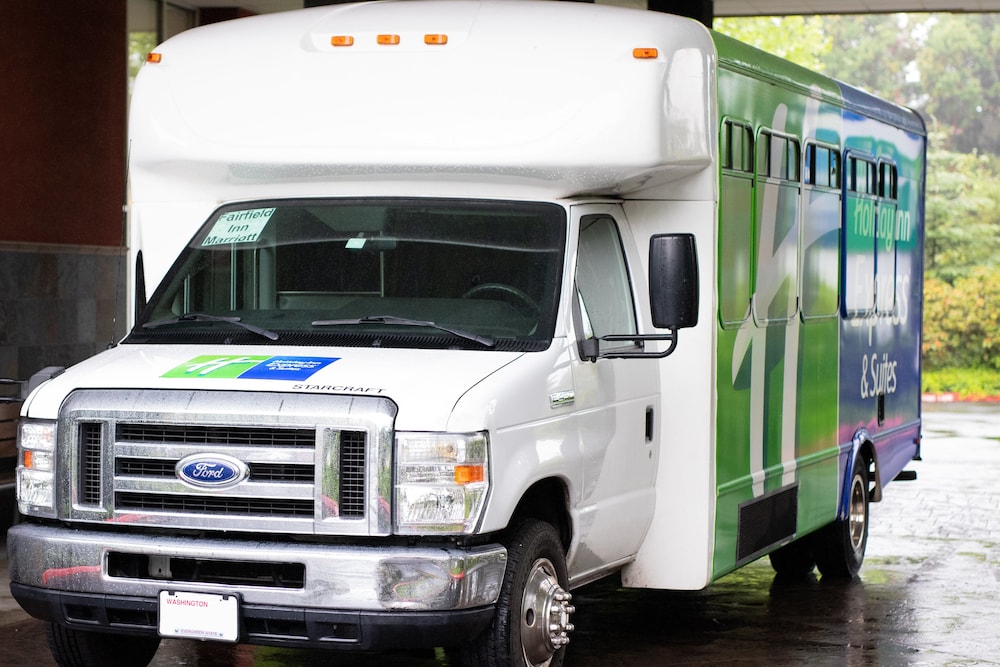 holiday inn express hotel and suites seatac by ihg