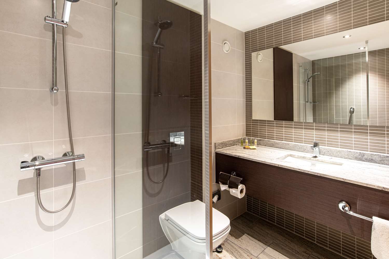 hilton london gatwick airport