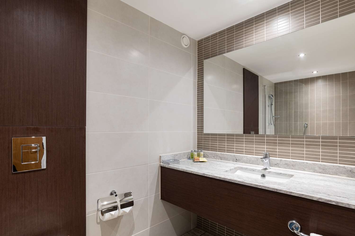 hilton london gatwick airport
