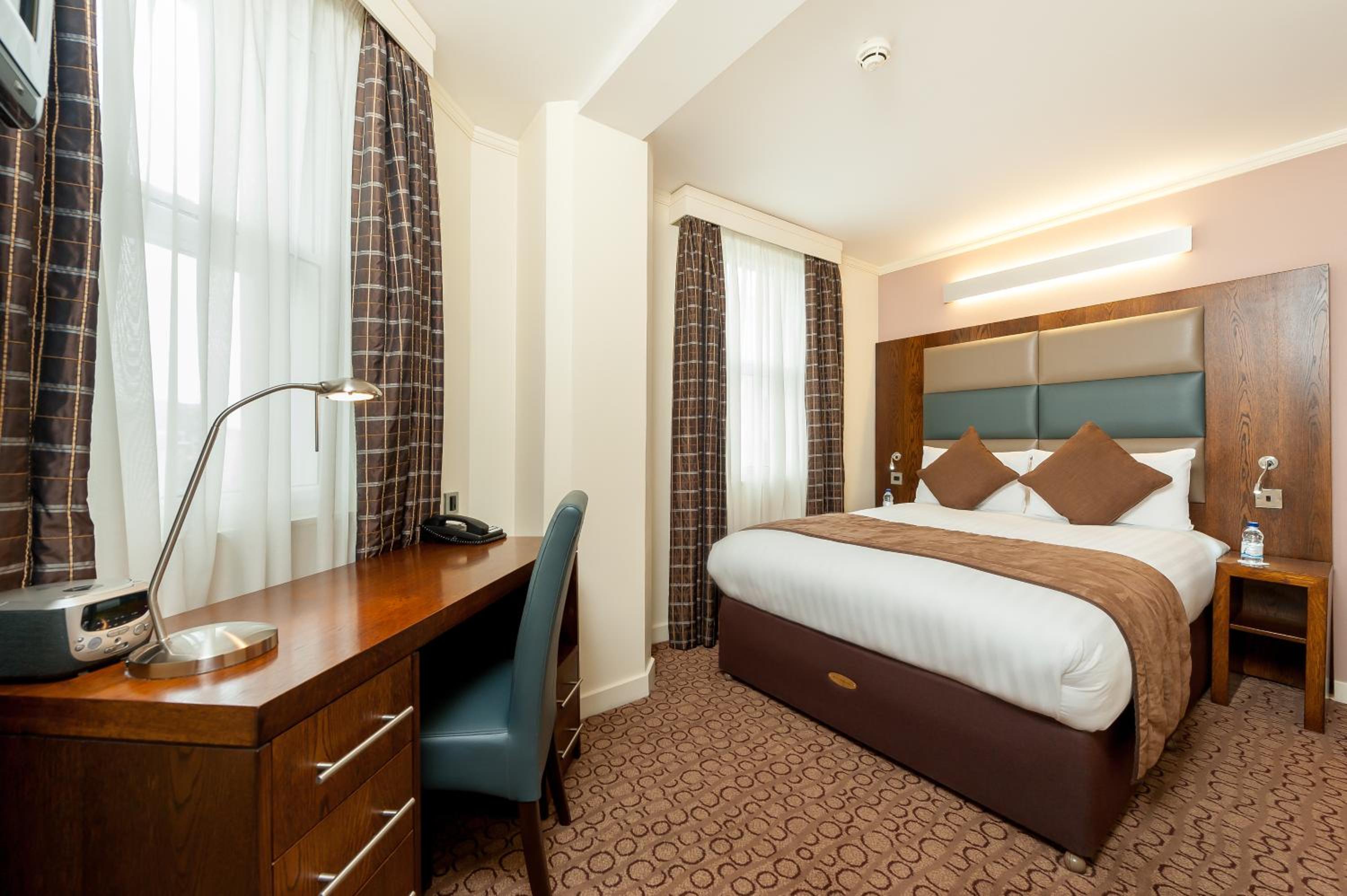 hilton london gatwick airport