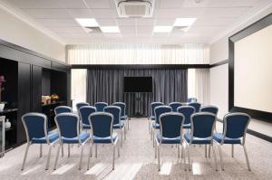hilton london gatwick airport