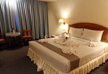 sing golden place hotel