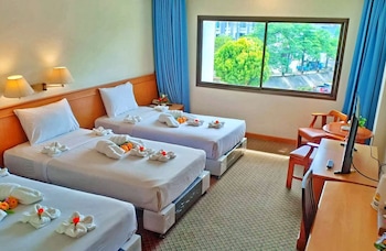 sing golden place hotel