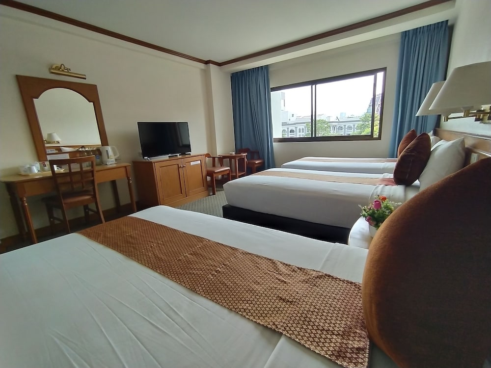 sing golden place hotel