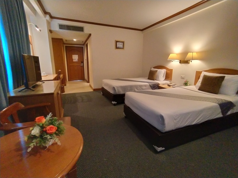 sing golden place hotel