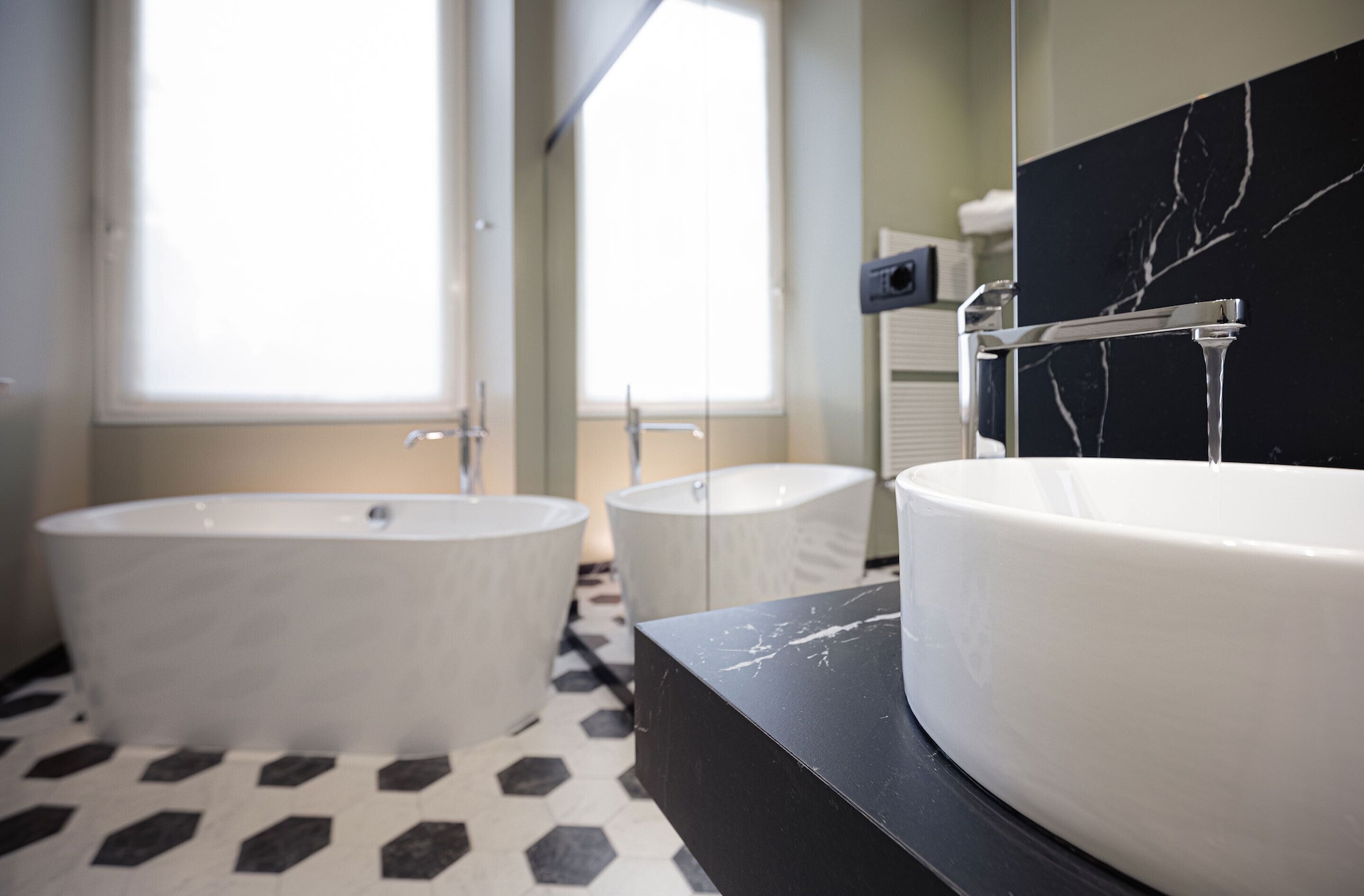 Hotel Astoria,Liguria>>Genoa,4 star