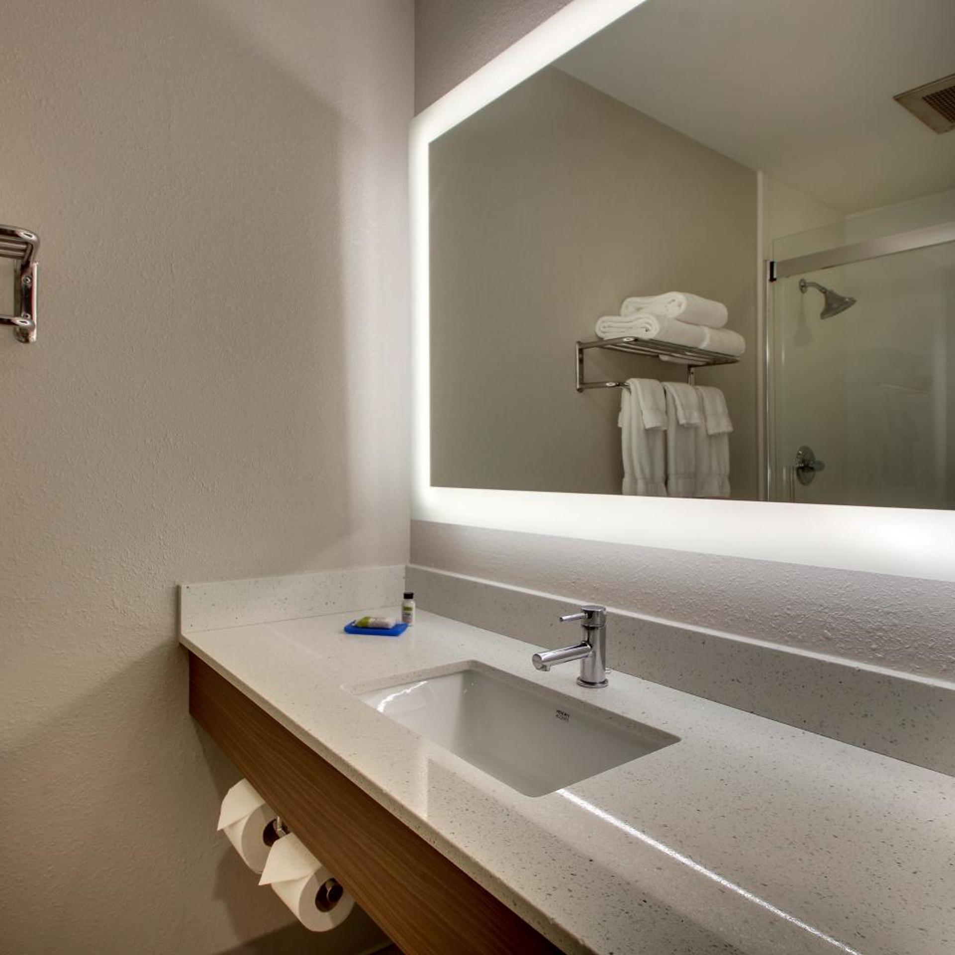 holiday inn express lexington north georgetown by ihg