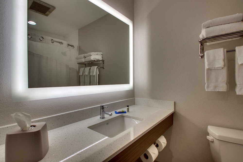 holiday inn express lexington north georgetown by ihg