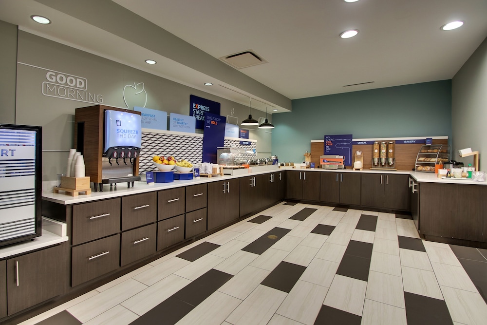holiday inn express lexington north georgetown by ihg