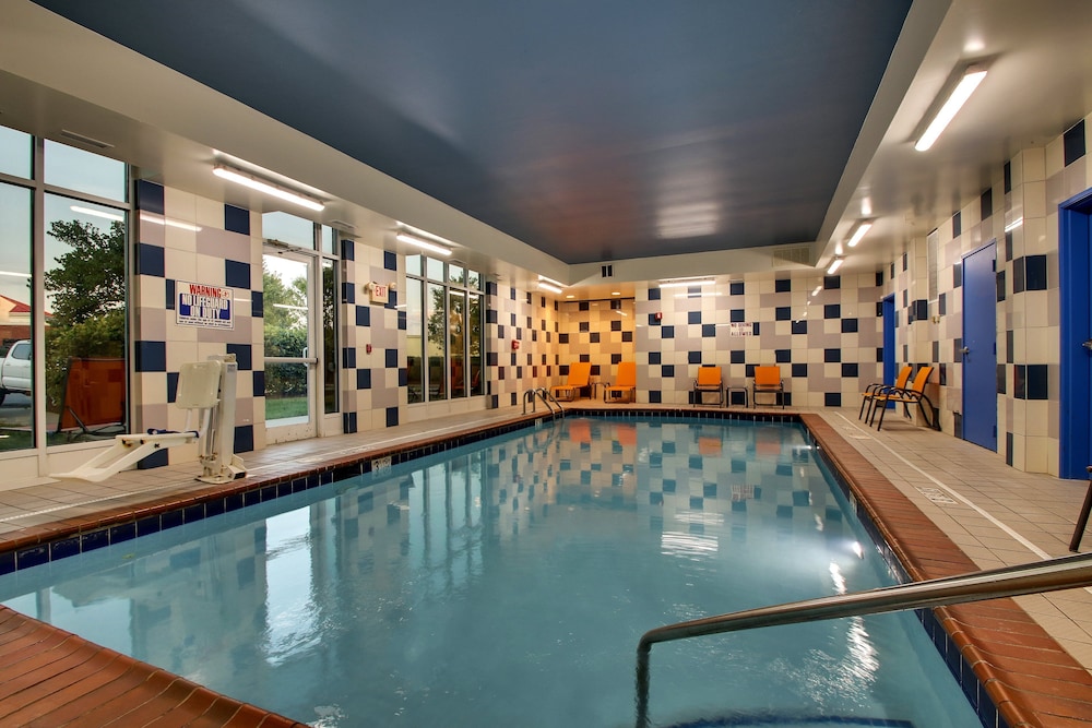 holiday inn express lexington north georgetown by ihg