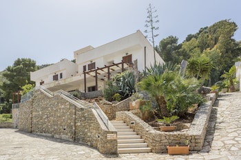 albergo auralba adults only