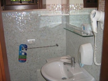 albergo auralba adults only
