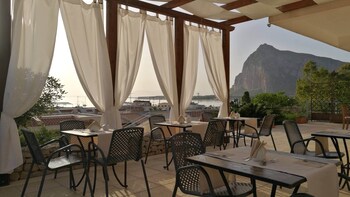 albergo auralba adults only