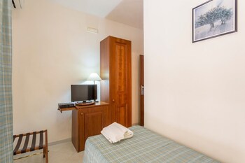 albergo auralba adults only