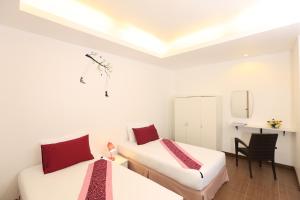 White Cat Hotel,Khao Lak>>Bang Niang Beach,3 star