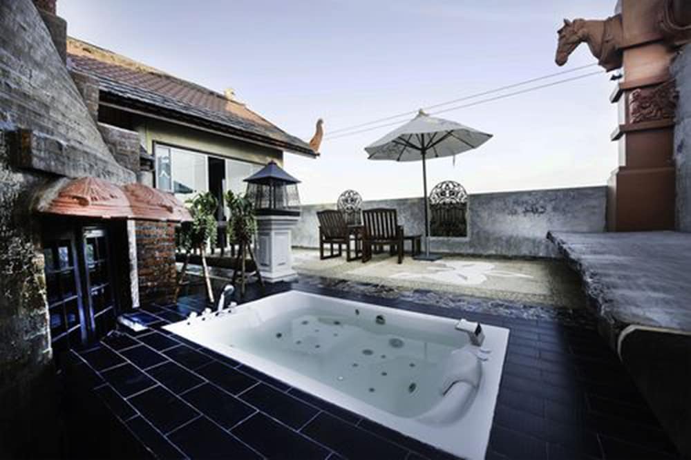ammata lanta resort