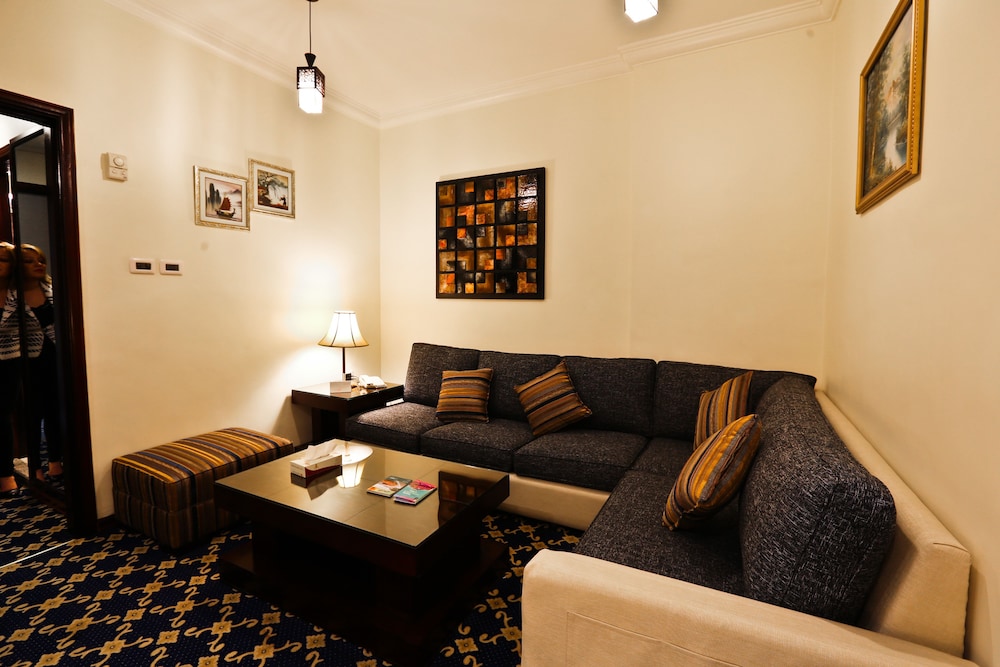 al thuraya hotel amman