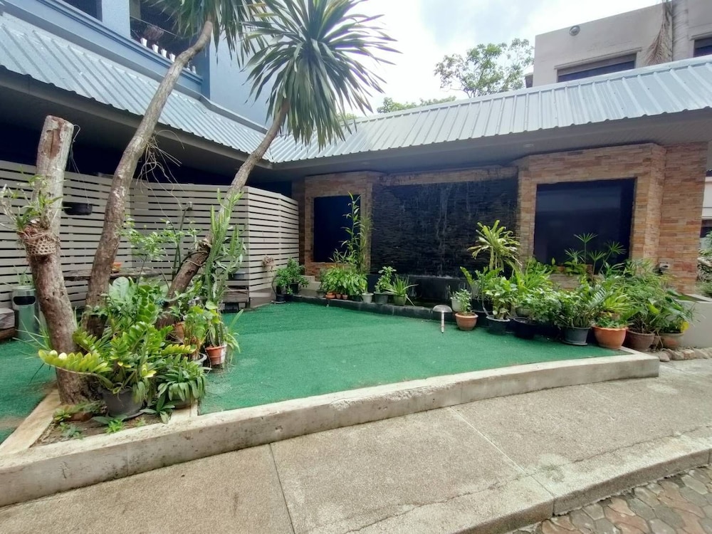 komol residence bangkok