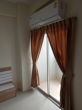 komol residence bangkok