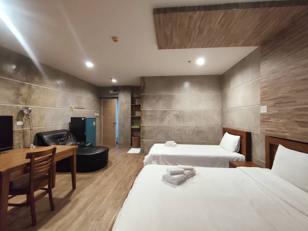 komol residence bangkok