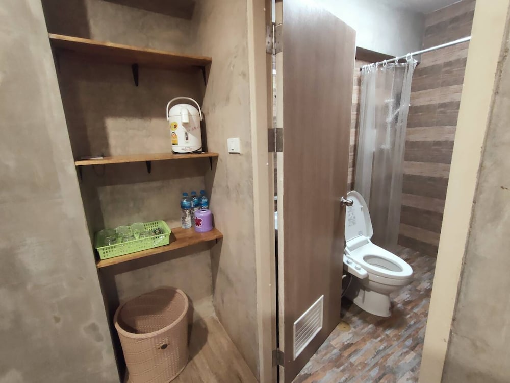 komol residence bangkok