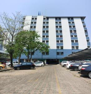 komol residence bangkok