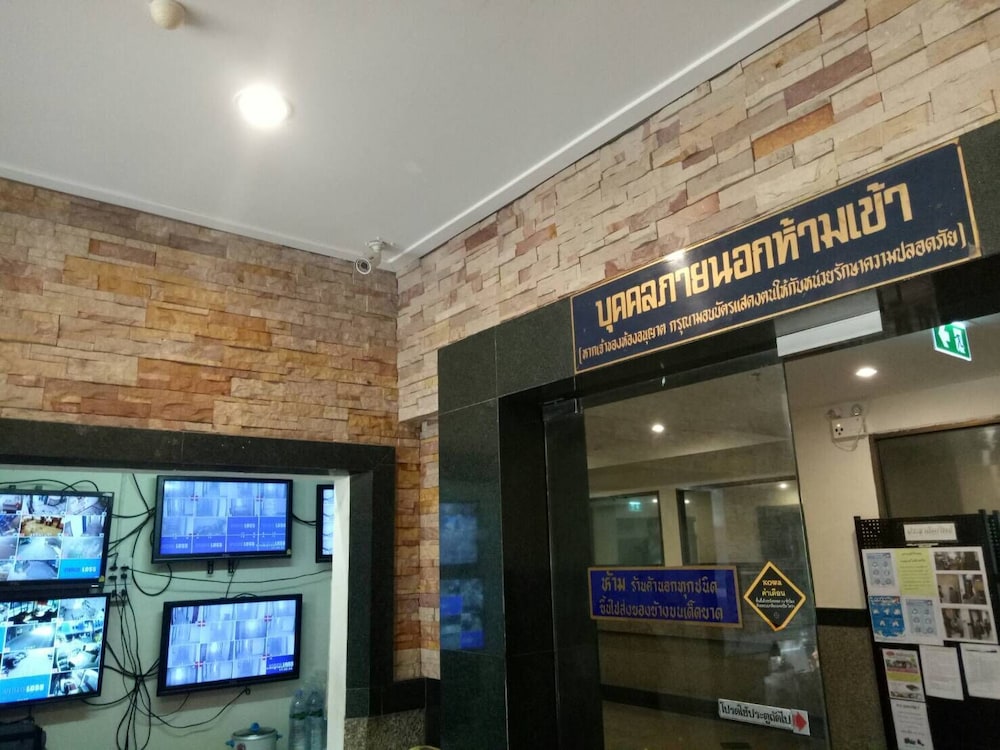 komol residence bangkok