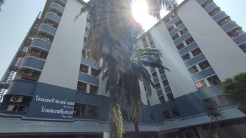 komol residence bangkok