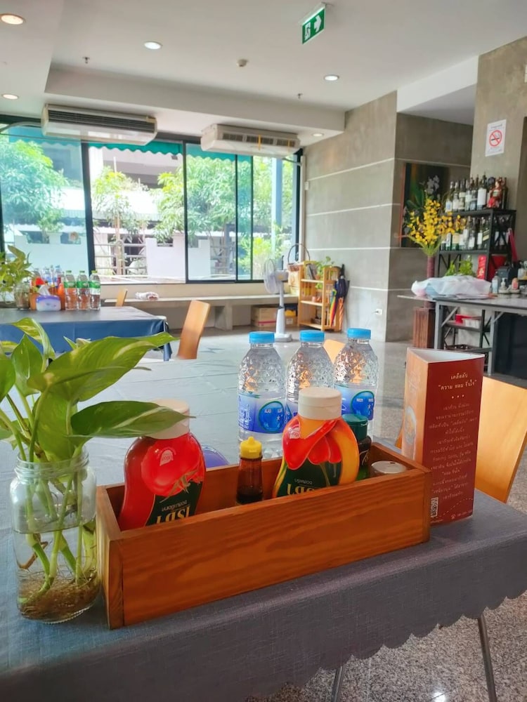 komol residence bangkok