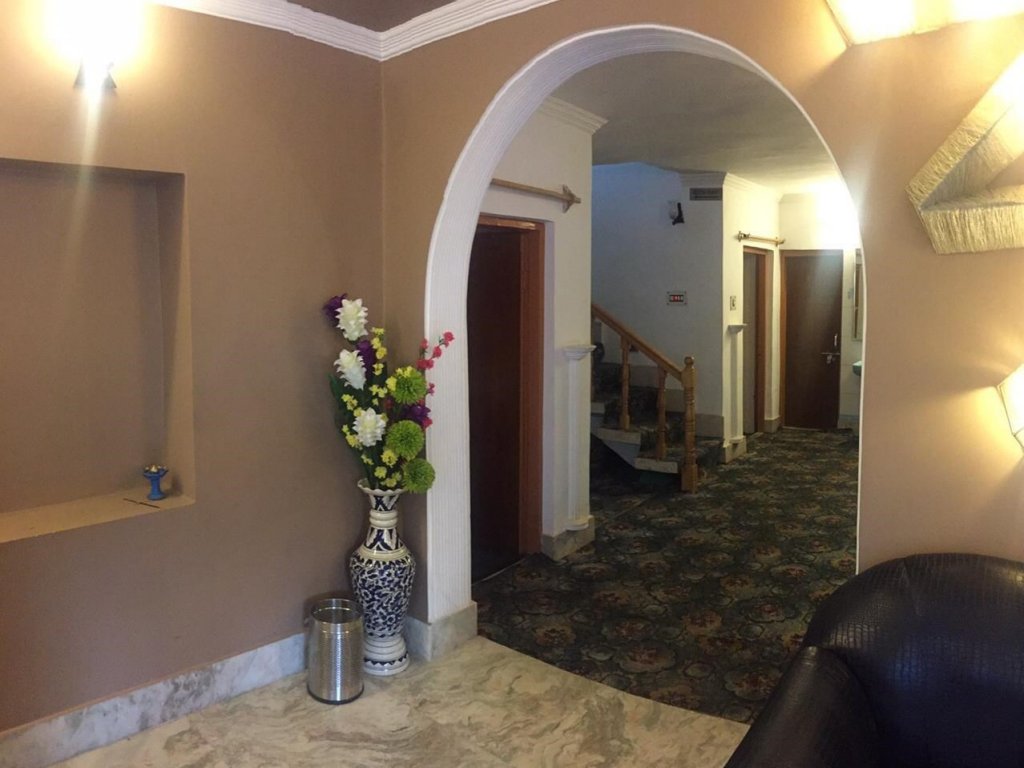 K.S Palace,K.S Palace Is A Popular Choice Amongst Travelers In Srinagar, Whether Exploring Or Just Passing Thro,3 star